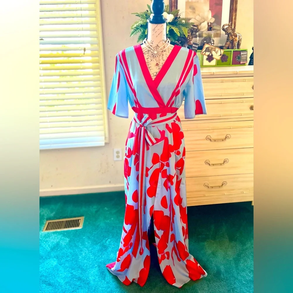 Evening Elegance Meets Daytime Chic - Picture 1 of 5